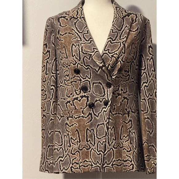 Cabi Python blazer jacket button front 8 - Picture 2 of 9